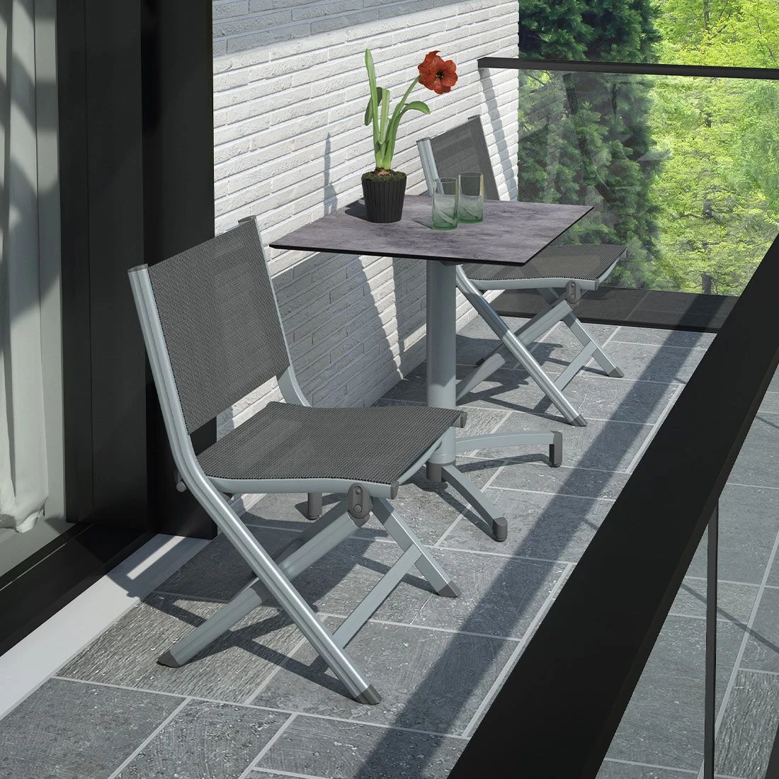 Kettler Basic Plus Gartenmöbel-Set 3-tlg. Tisch 70x70cm Silber/Anthrazit 3 Kettler Basic Plus Gartenmöbel-Set 3-tlg. Tisch 70x70cm Silber/Anthrazit – Bild 3